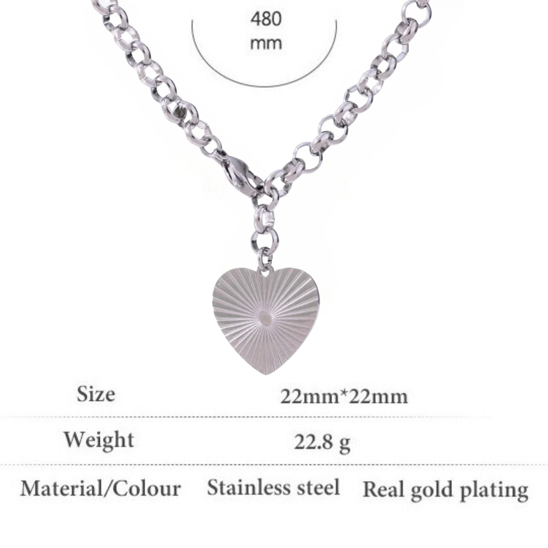 Amor Necklace