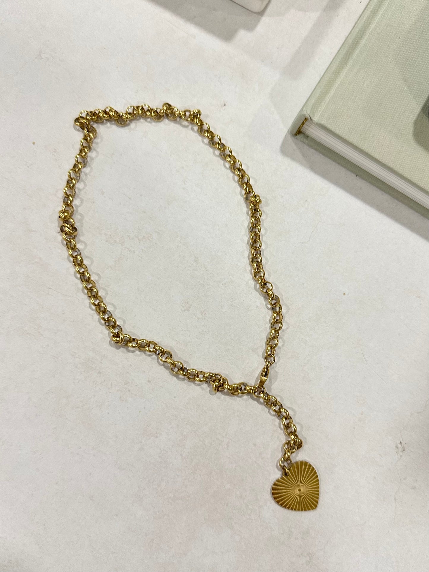 Amor Necklace