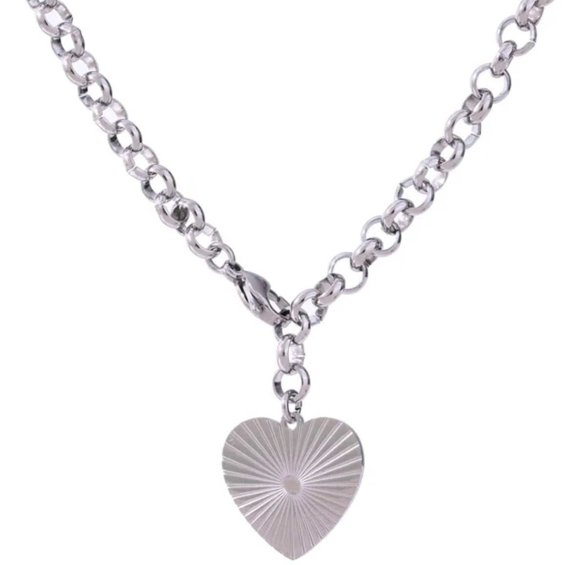 Amor Necklace