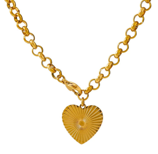 Amor Necklace